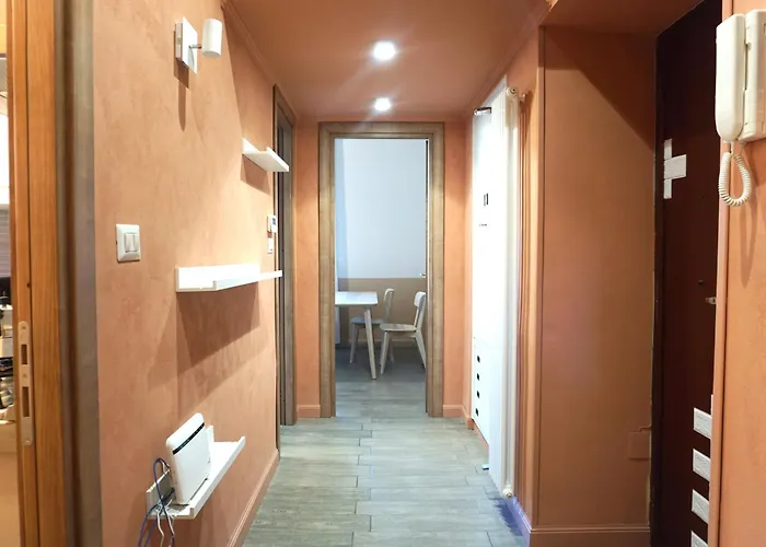 Cozy In The Heart Of Garbatella 아파트