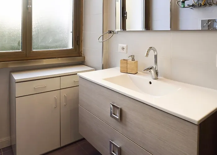아파트 Cozy In The Heart Of Garbatella