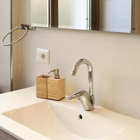 Cozy In The Heart Of Garbatella Appartement *
